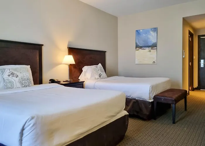 Howard Johnson Hotel & Convention Center Madariaga - Carilo