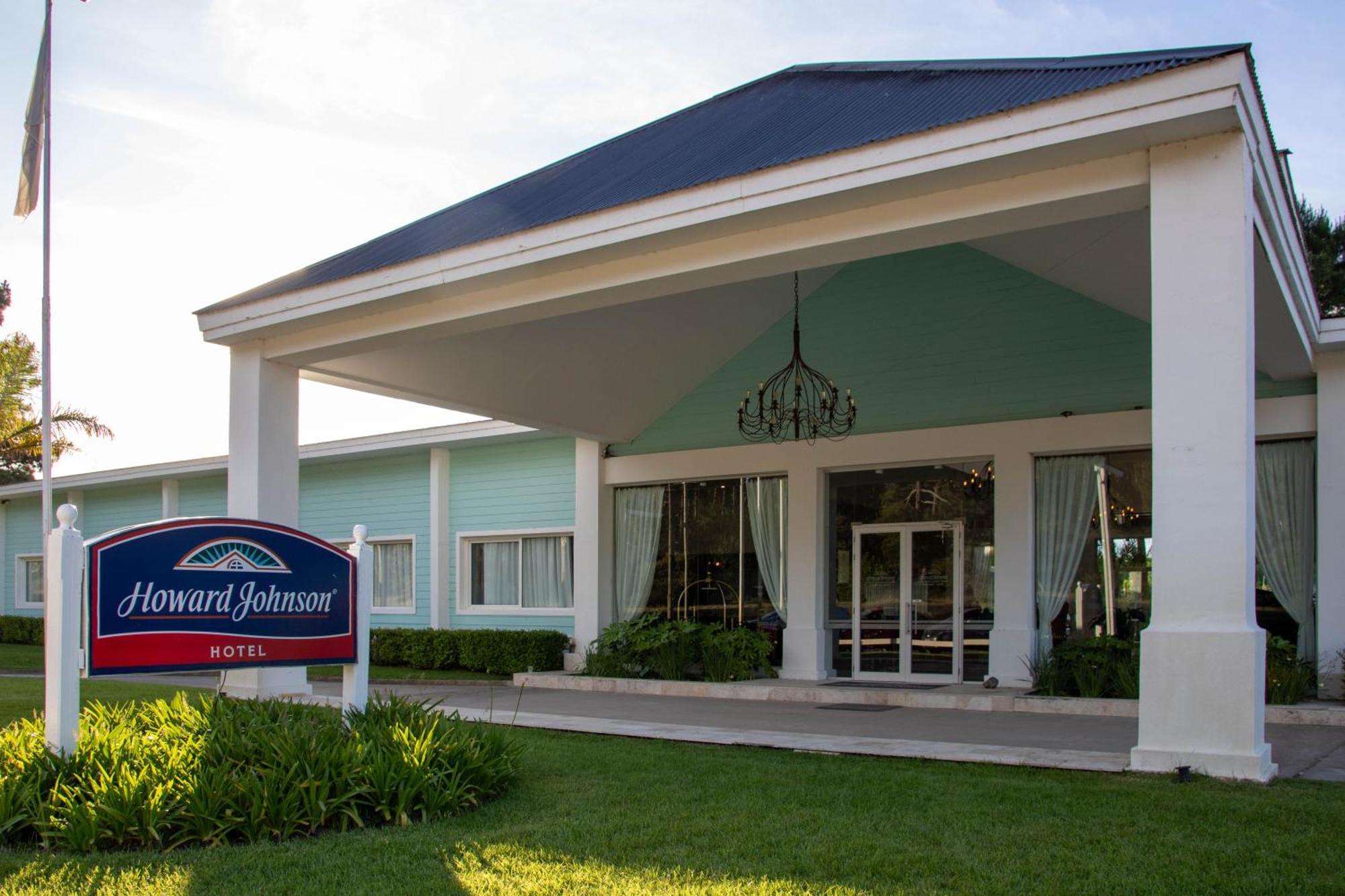 Howard Johnson & Convention Center Madariaga - 4*