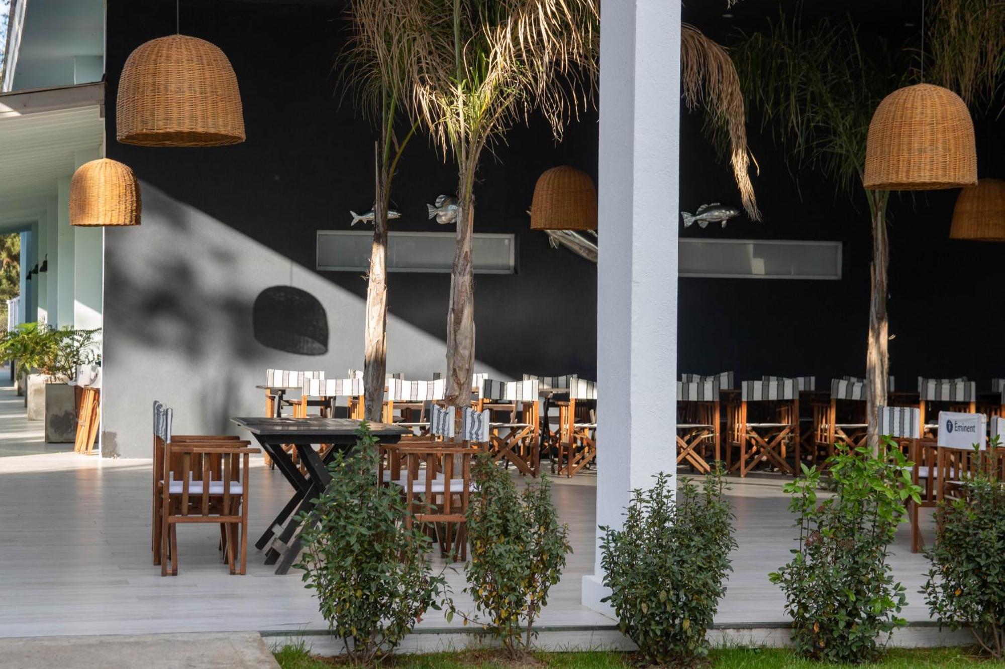 Hotel Howard Johnson & Convention Center Madariaga -
