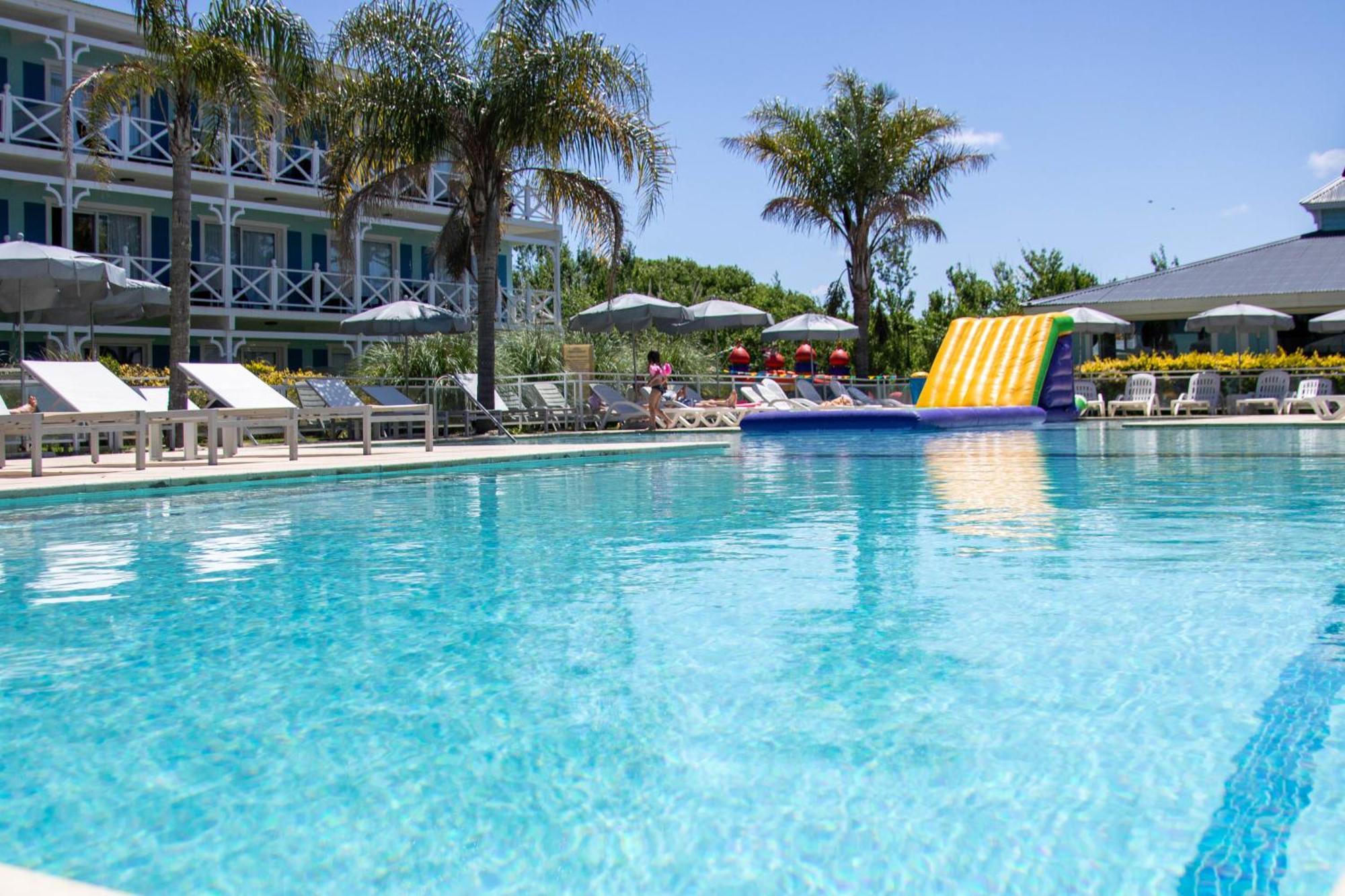 Howard Johnson & Convention Center Madariaga - Hotel 4*