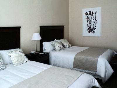 Hotel Howard Johnson & Convention Center Madariaga -